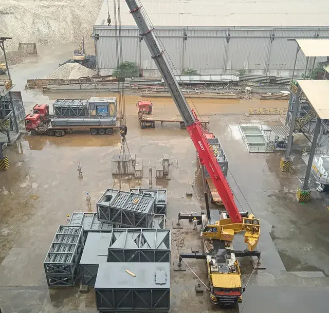 RTU installation crane lift